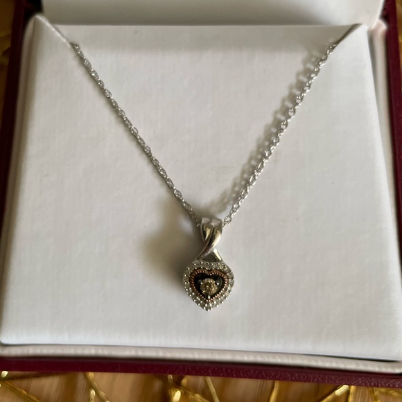 HELZBERG DIAMONDS HEART PENDANT 10K NEW IN BOX - Picture 2 of 4